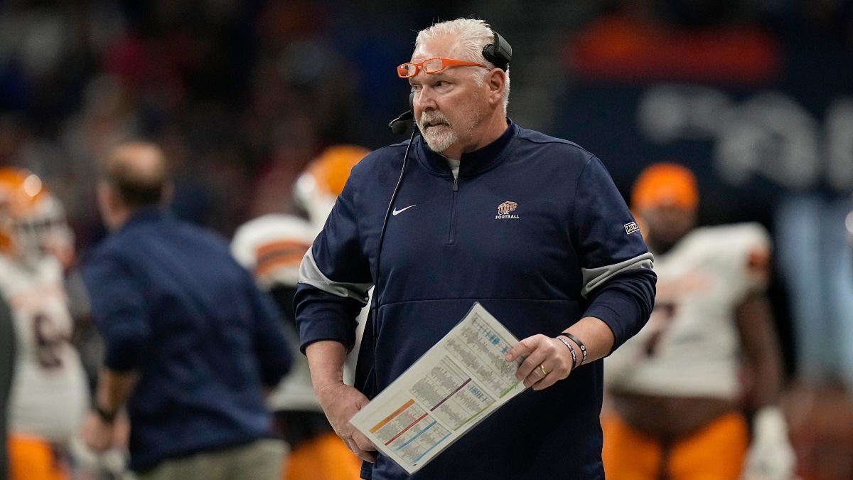 UTEP Head Coach Dana Dimel’s Coaching Record, Contract & Salary - HERO ...