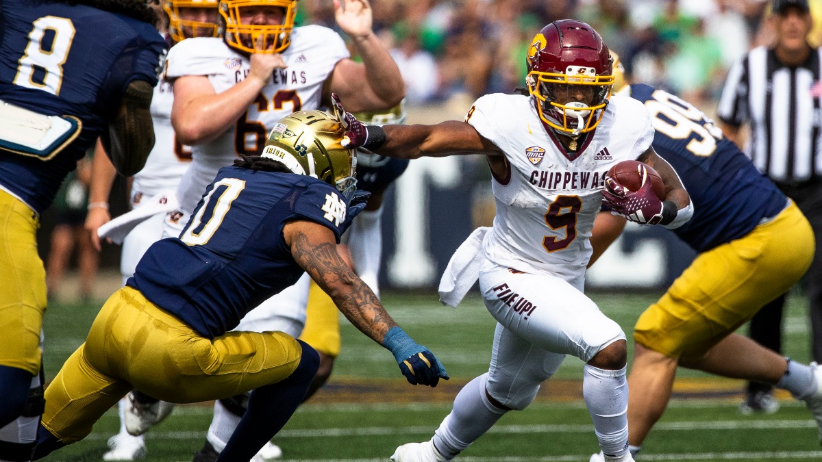 Tuesday College Football Picks & Odds: How to Bet Toledo vs. Buffalo,  Central Michigan vs. NIU