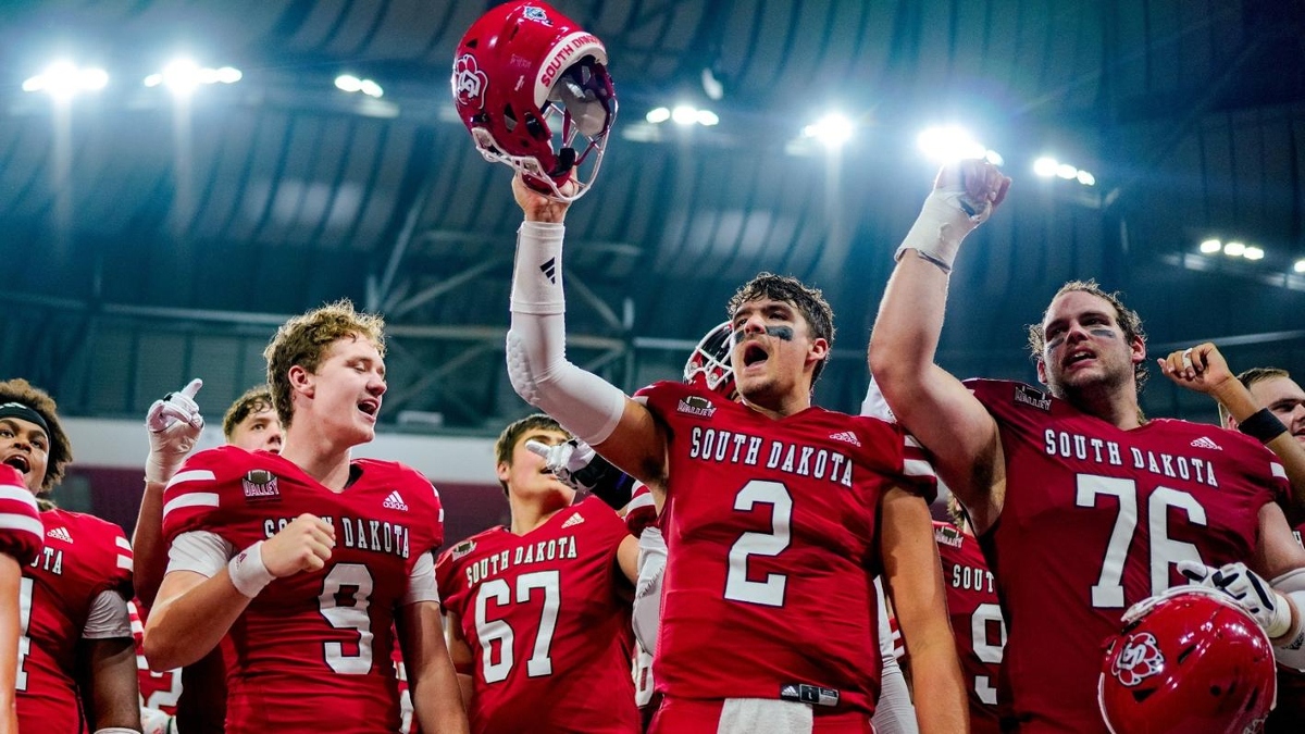 2024 Fcs Top 25 No 5 South Dakota Football Preview Hero Sports